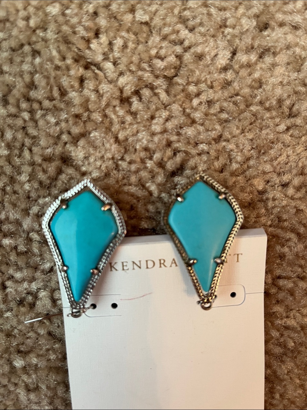 Kendra Scott Earrings - Picture 2 of 4